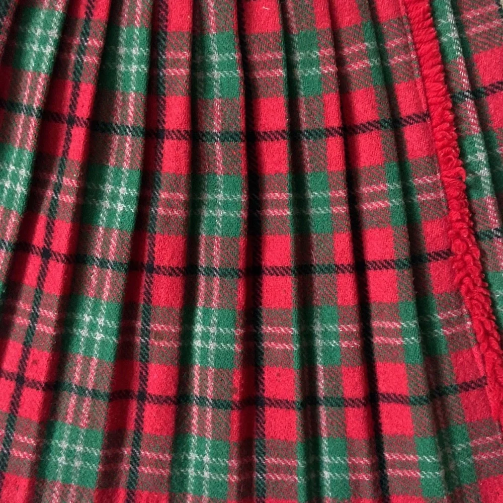 VINTAGE WOOL Skirt Kilt Mini pleated Irish Scottish Gingham Plaid Red Green